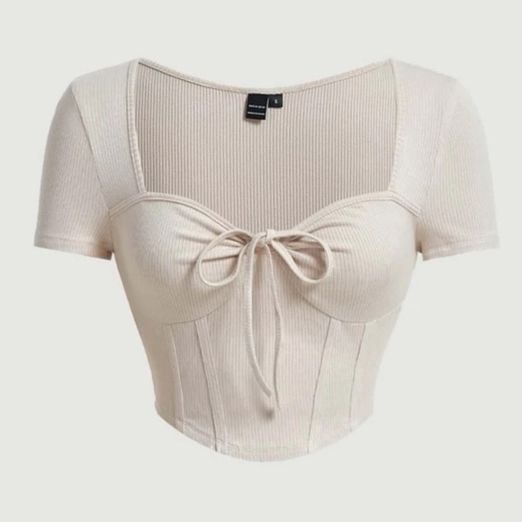 sweetheart neck knot front crop tee - Picture 1 of 4